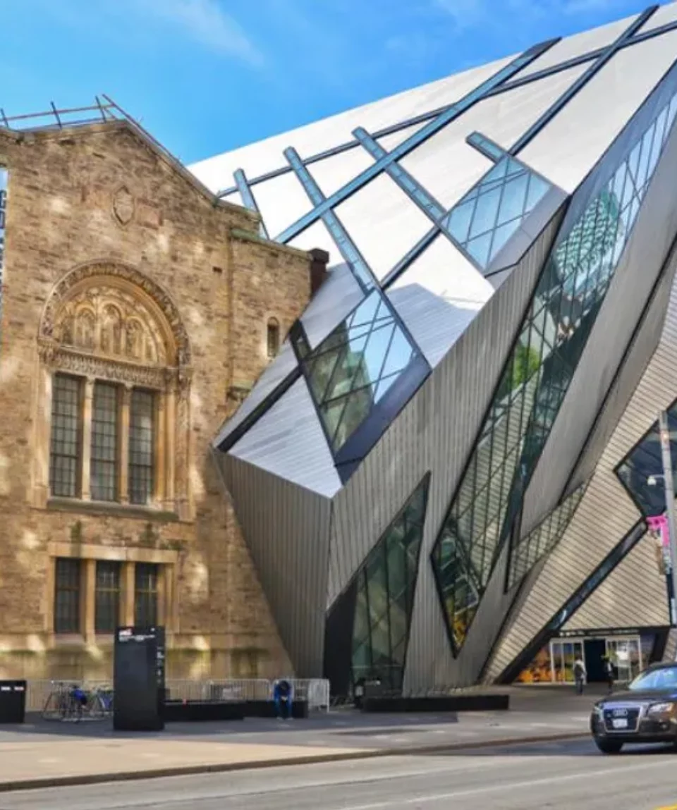 the-royal-ontario-museum-in-toronto-ontario